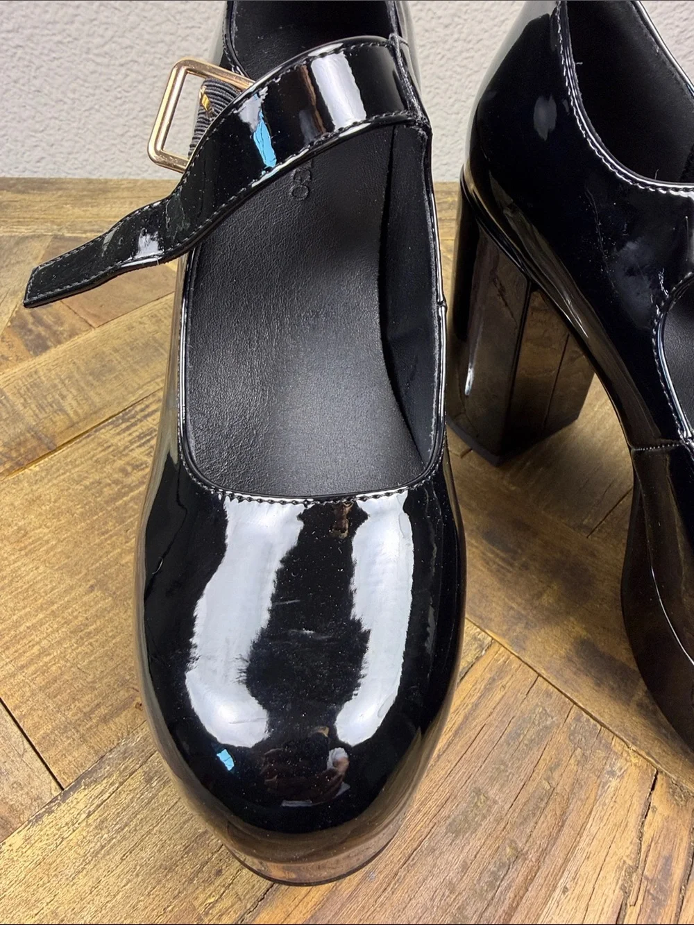 Size 8.5 Coutgo Glossy Black Platform Mary Jane Heels with Buckle Strap